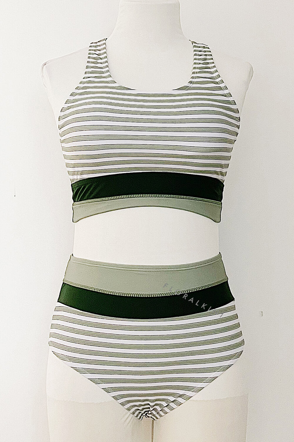 Pharıssa Çizgili Sportif Crop Bikini Takımı