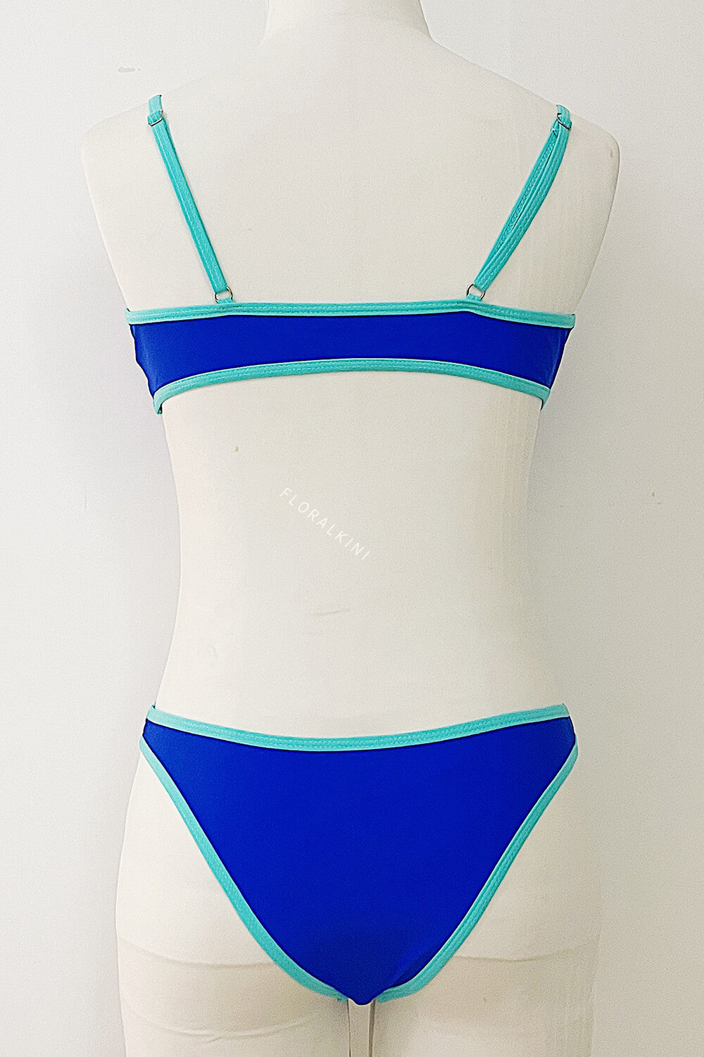 Pharıssa Kontrast Biyeli Üçgen Bikini Takımı