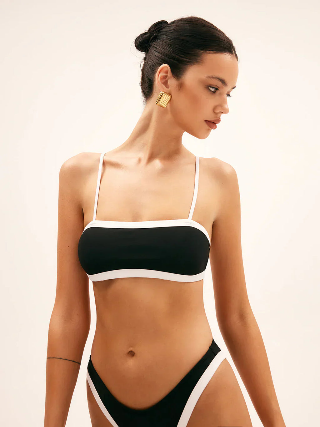 Pharıssa Siyah Beyaz Biyeli Bikini Takımı