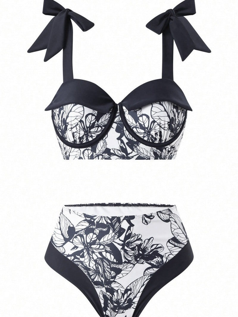 Pharıssa Siyah Beyaz Çiçekli Bikini & Pareo Takımı